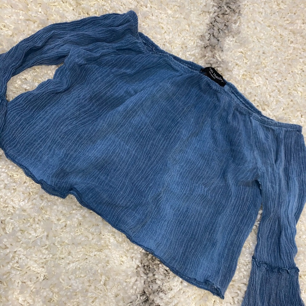 Adorable light blue drop off the shoulder!